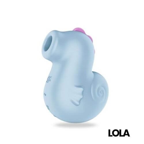 el monstruo del lago ness- succionador azul con forma de caballo de mar- lola dacosta