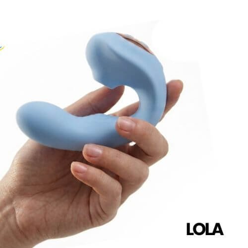 sofia coppula-succionador azul con penetración vaginal- lola dacosta- sex shop en bilbao